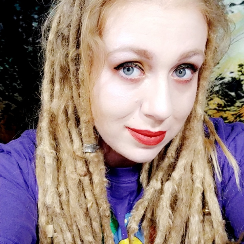 Meet your Posher, Sierra